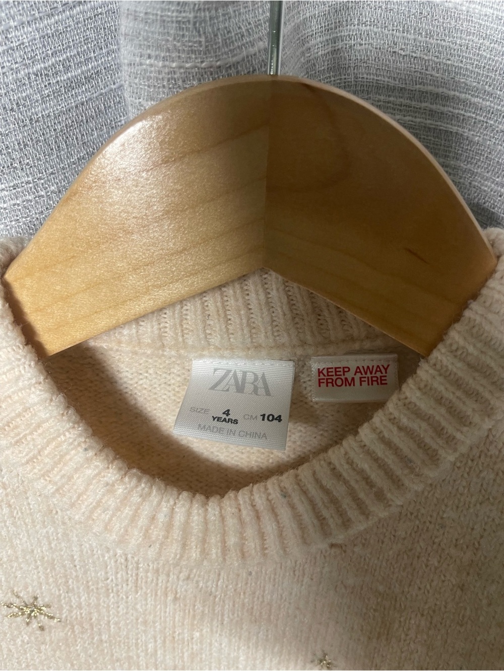 Zara Rudolph Sweater - Picture 3 of 4